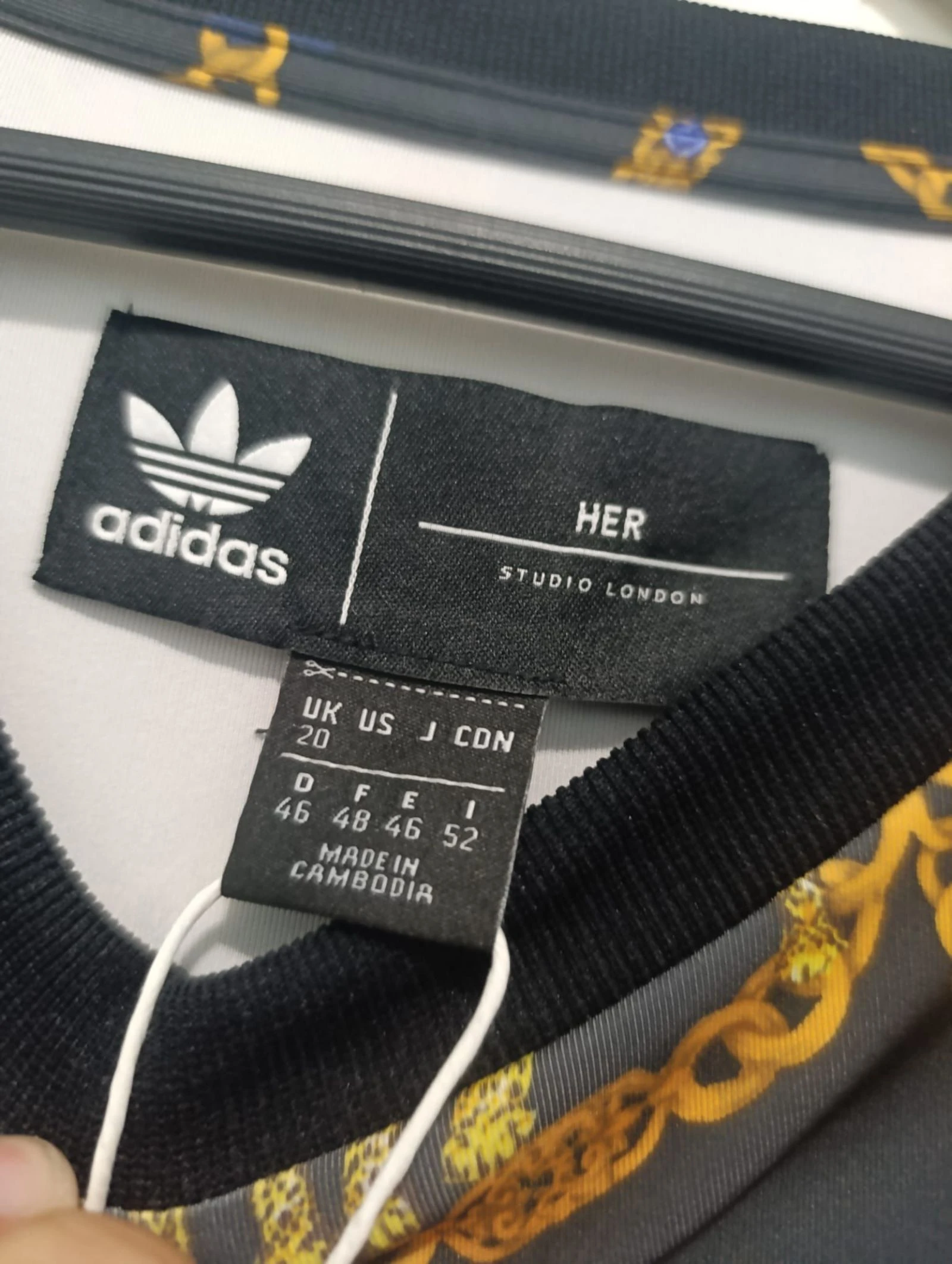 Vestido Adidas edición limitada talla XL  – photo 4